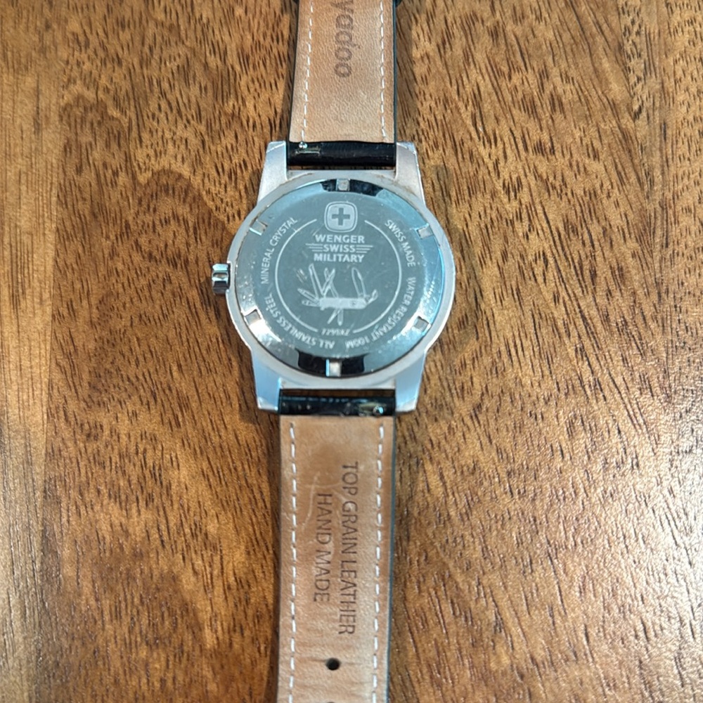 Wenger Swiss Military 7290X Silver Tone Case w/ White Dial Quartz Watch - Picture 5 of 7